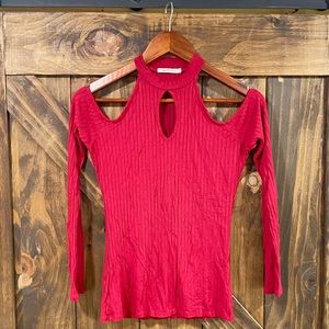 Woman’s Small Long Sleeve